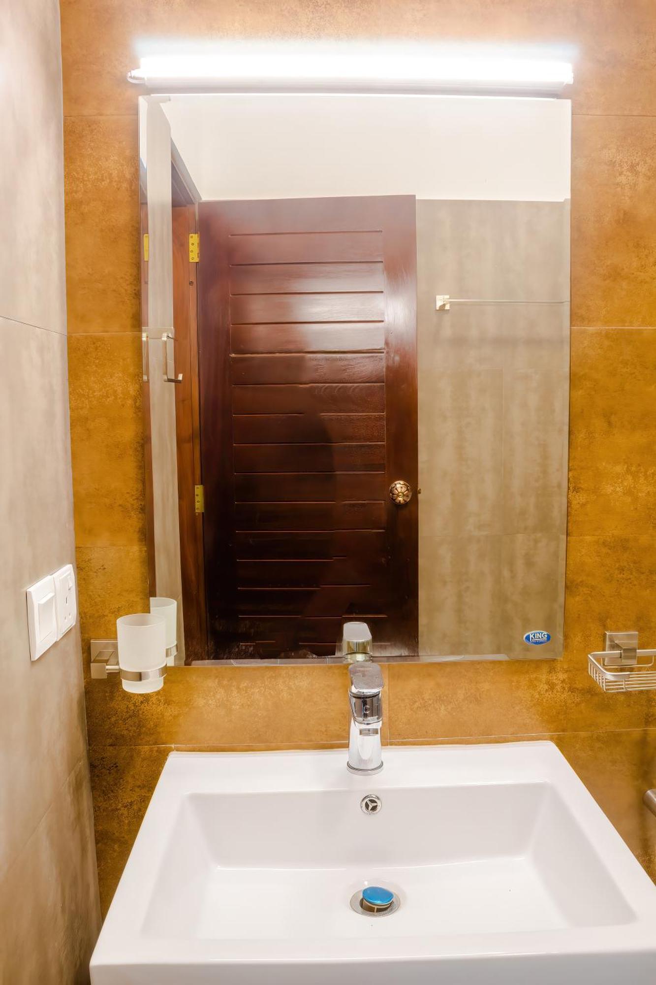 Ceylanro Transit Villa Negombo Exterior photo