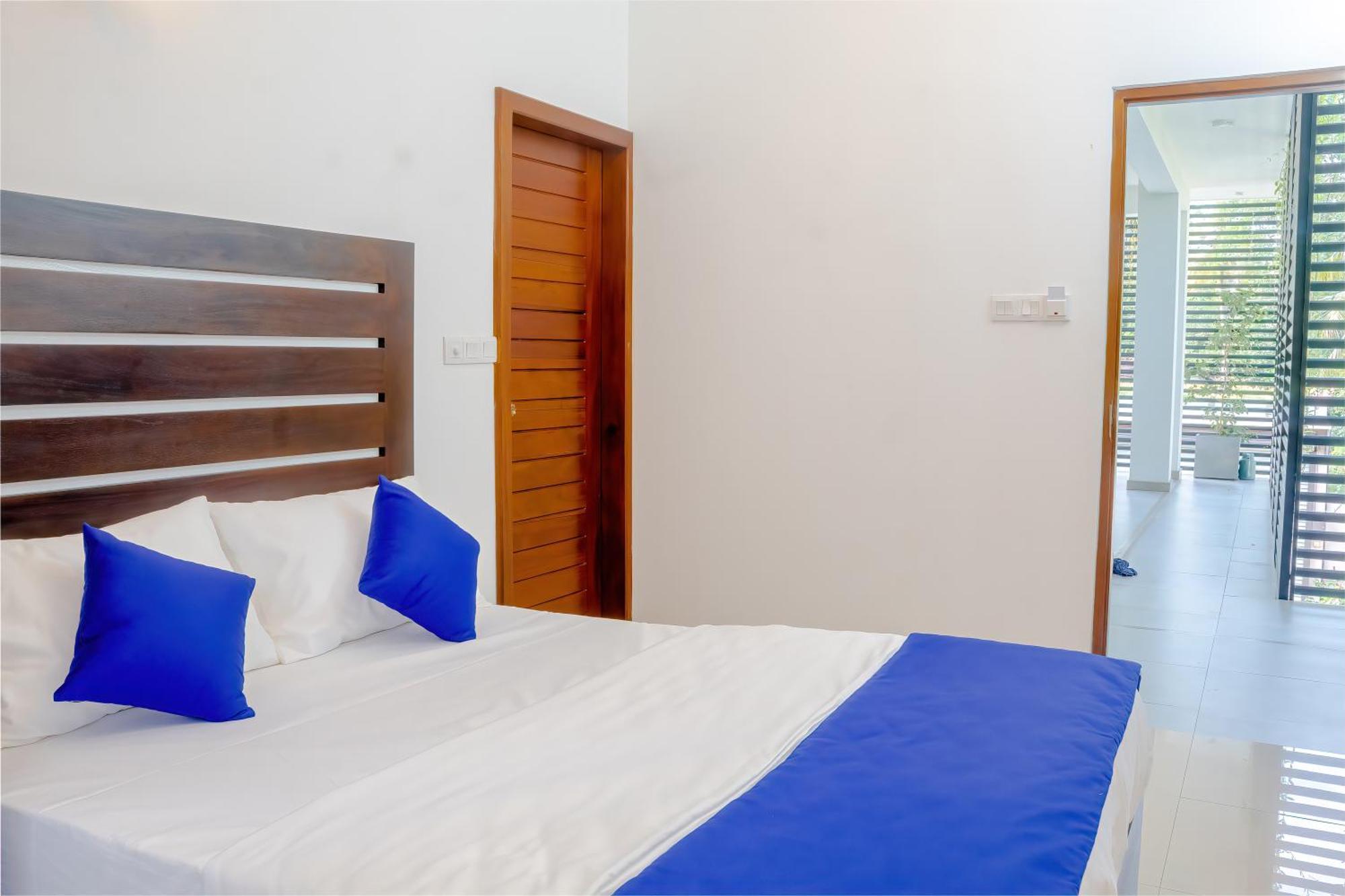 Ceylanro Transit Villa Negombo Exterior photo